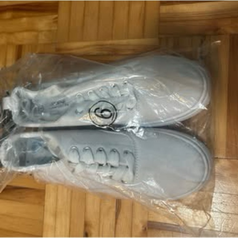 White Casual Sneakers